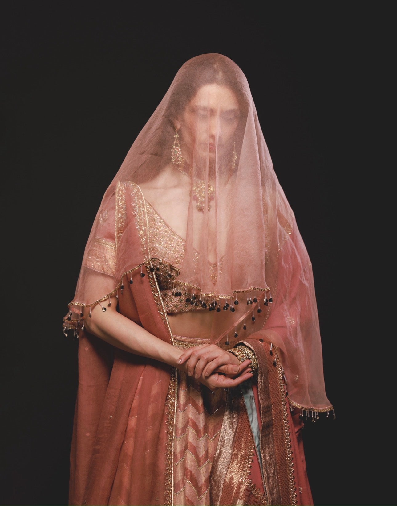 Kavya Ghaghra set in Pyaazi