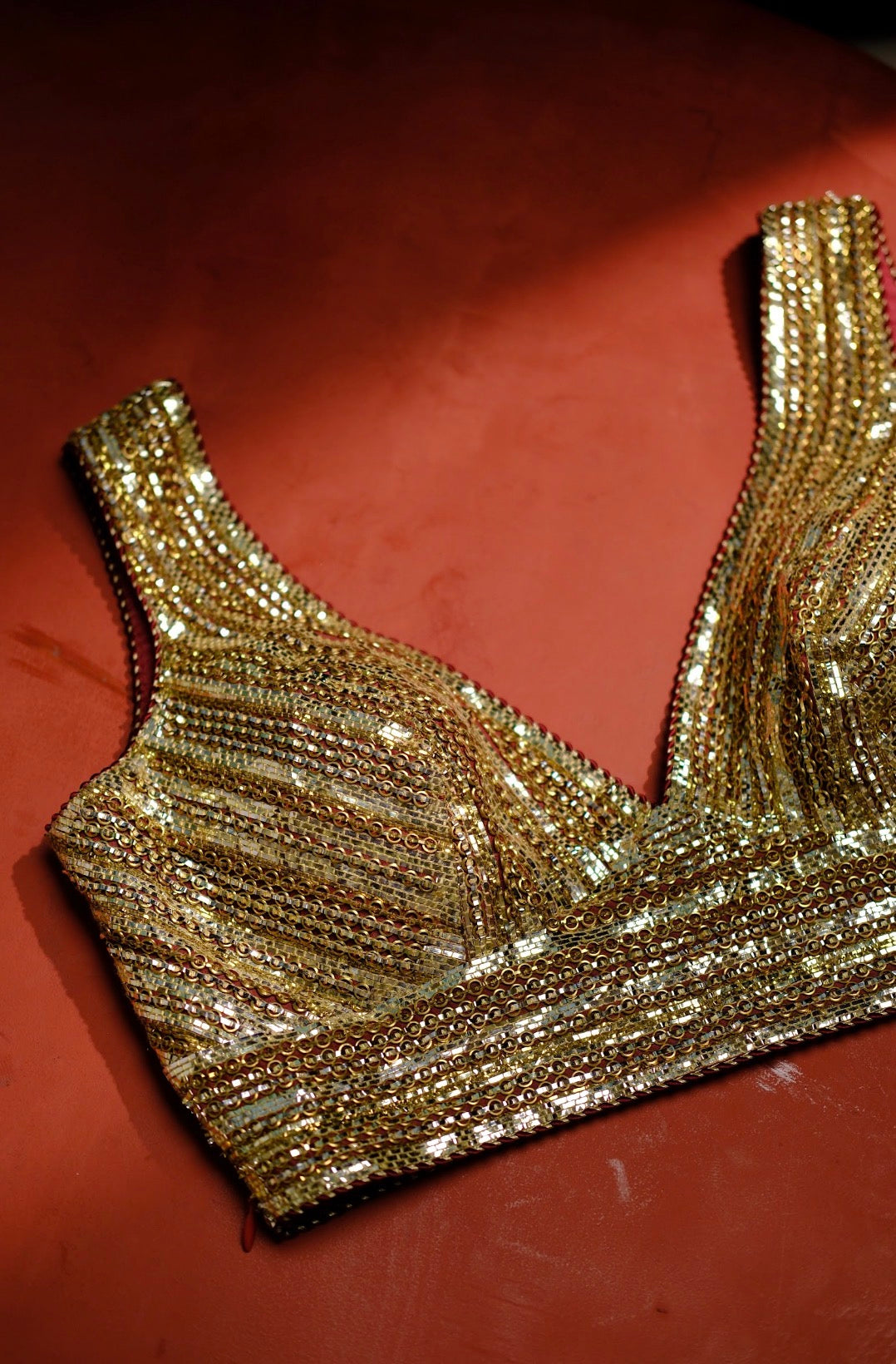 Adaa choli in Laal