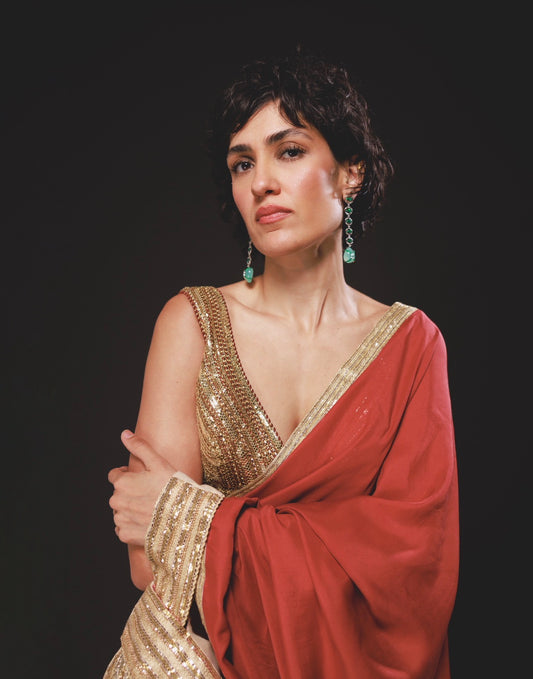 Adaa choli in Laal
